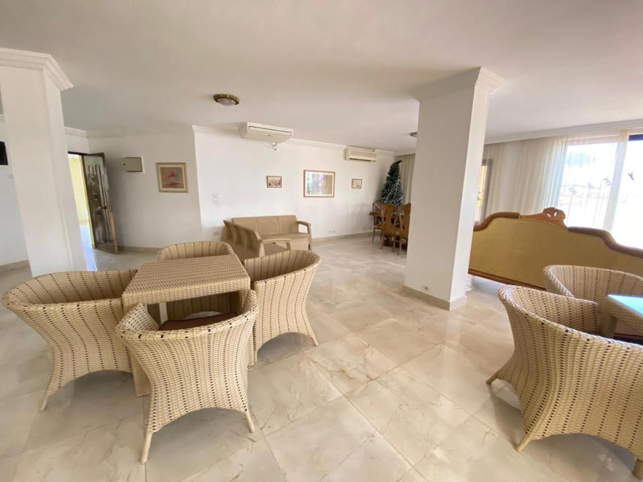 Esplanada Hotel Apartments Hurghada Esterno foto