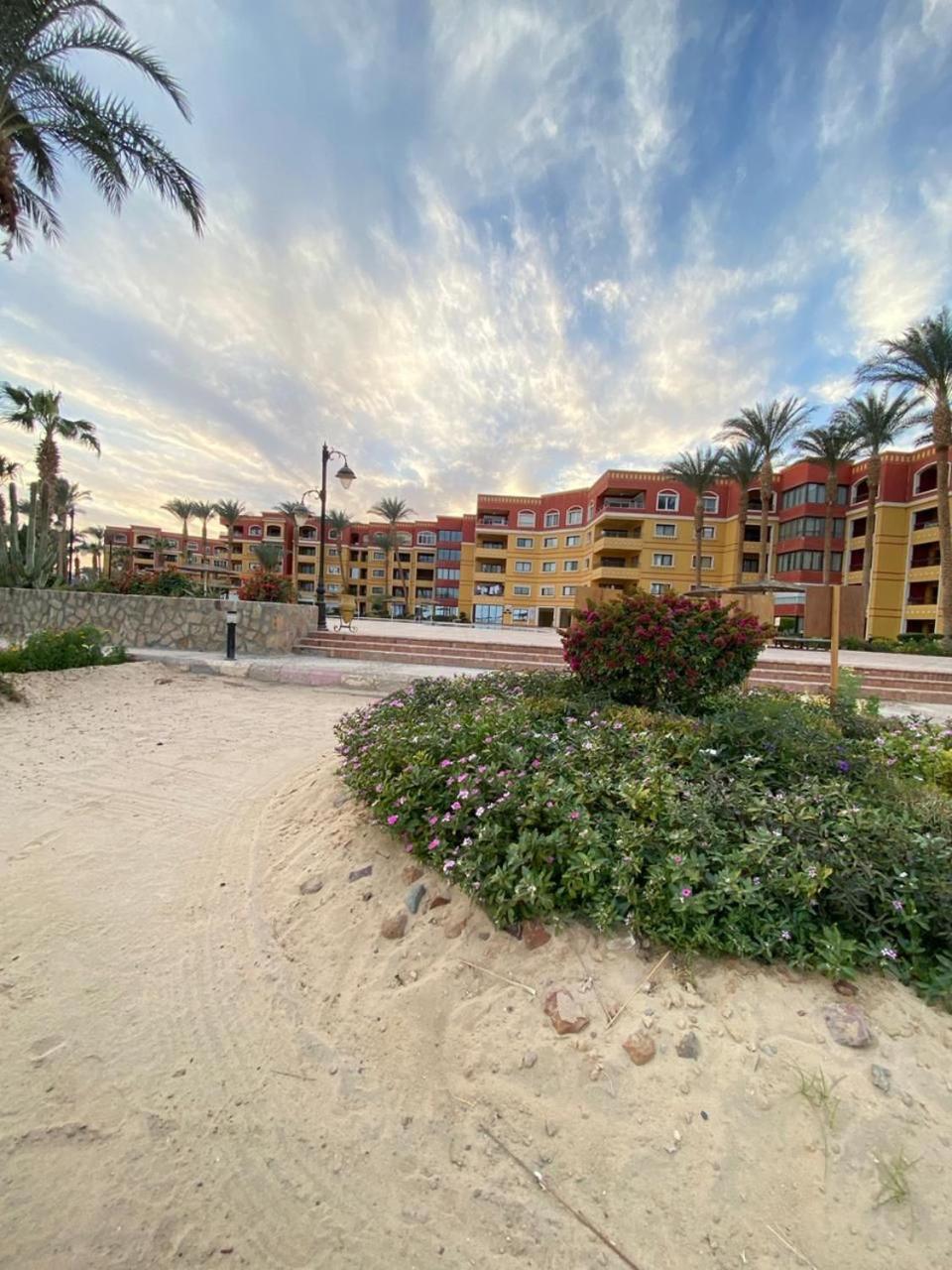 Esplanada Hotel Apartments Hurghada Esterno foto