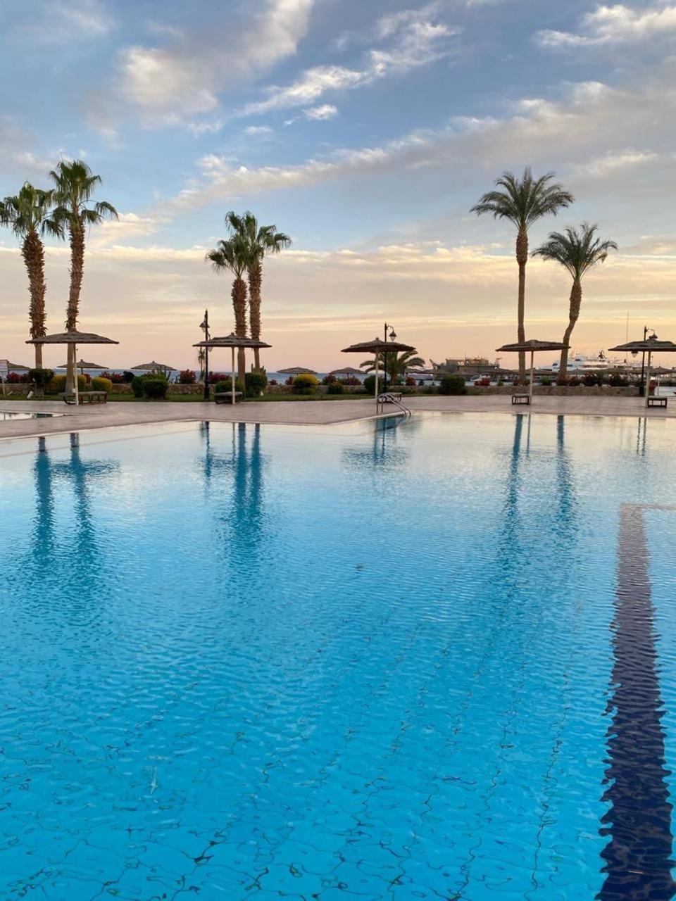 Esplanada Hotel Apartments Hurghada Esterno foto